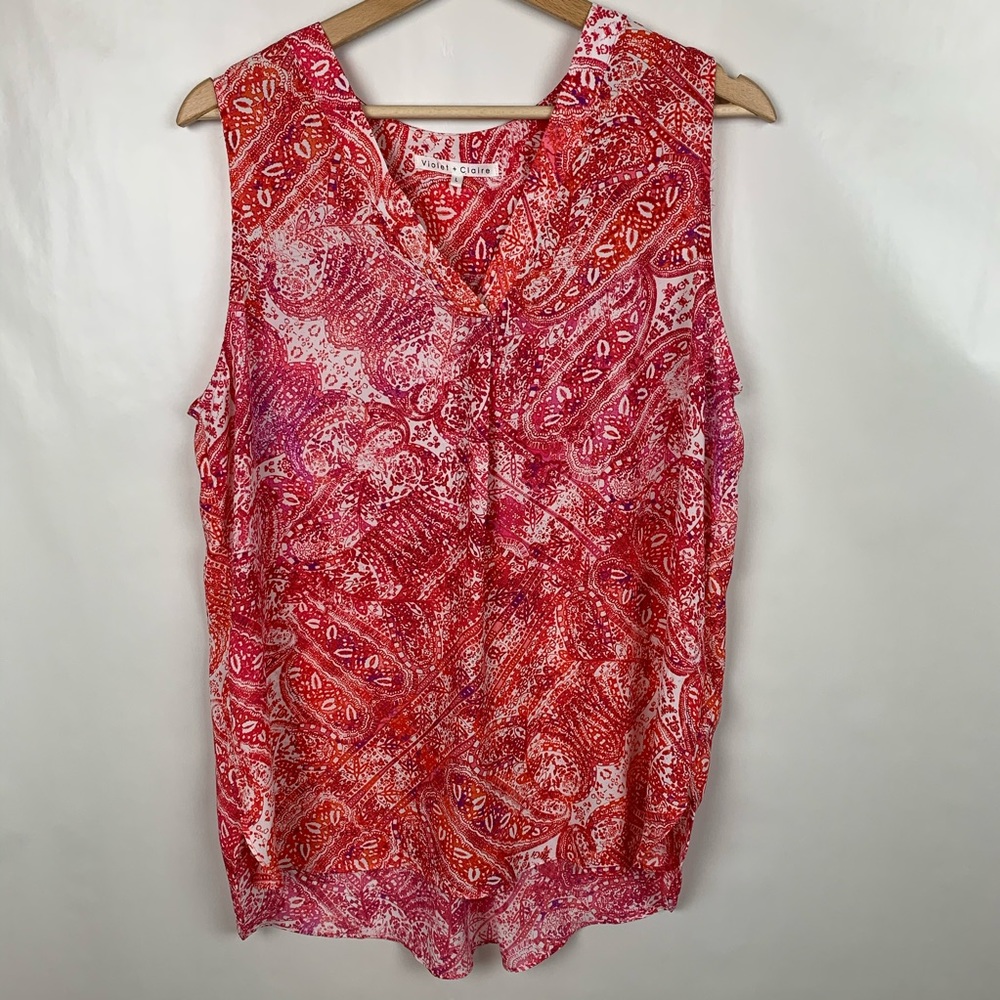 🌷VIOLET + CLAIRE Sleeveless V-Neck Blouse Large